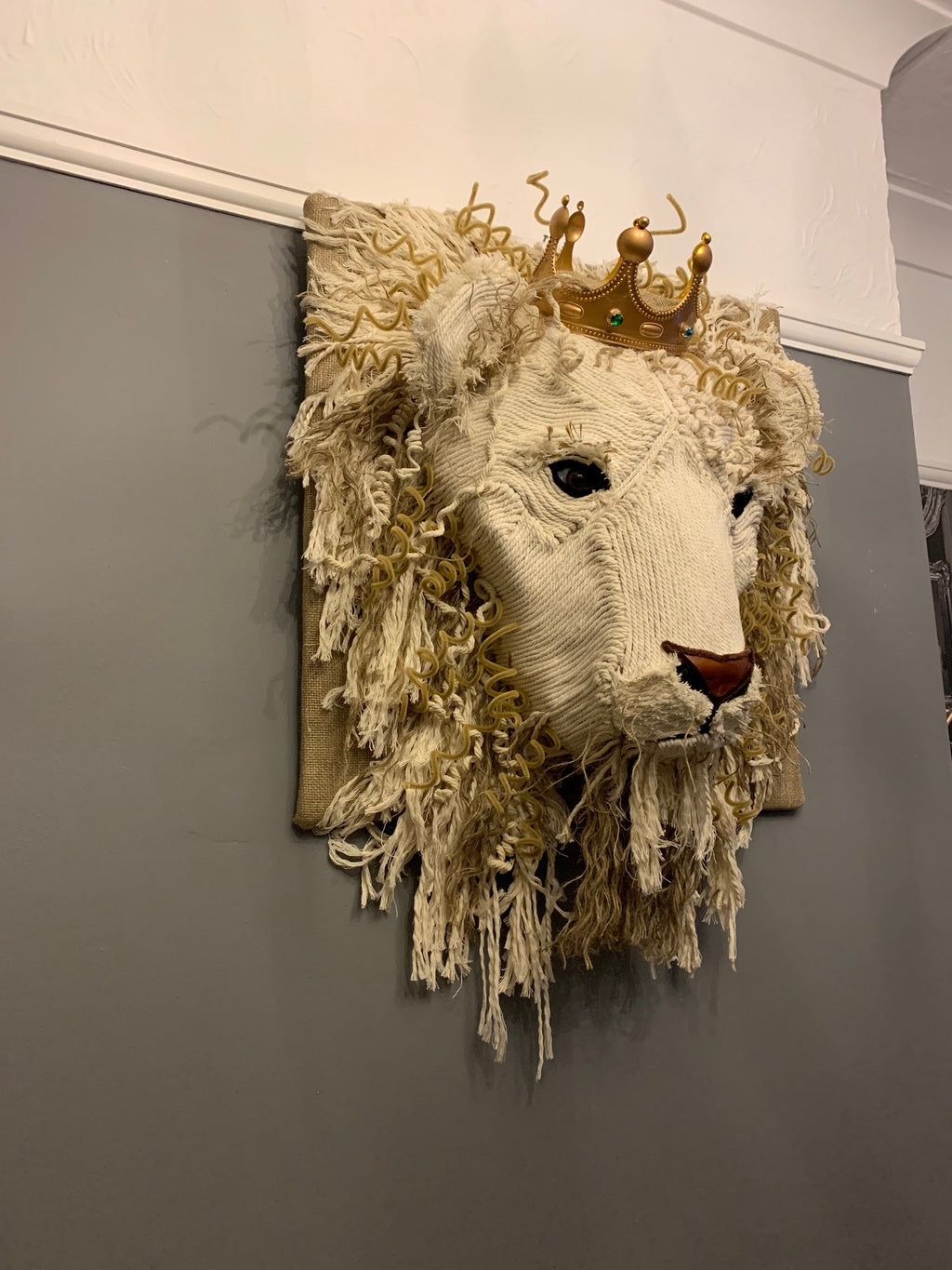 Stunning Macrame Lion Head Wall mount Boho Rustic with a Crown King of the Jungle sSimba