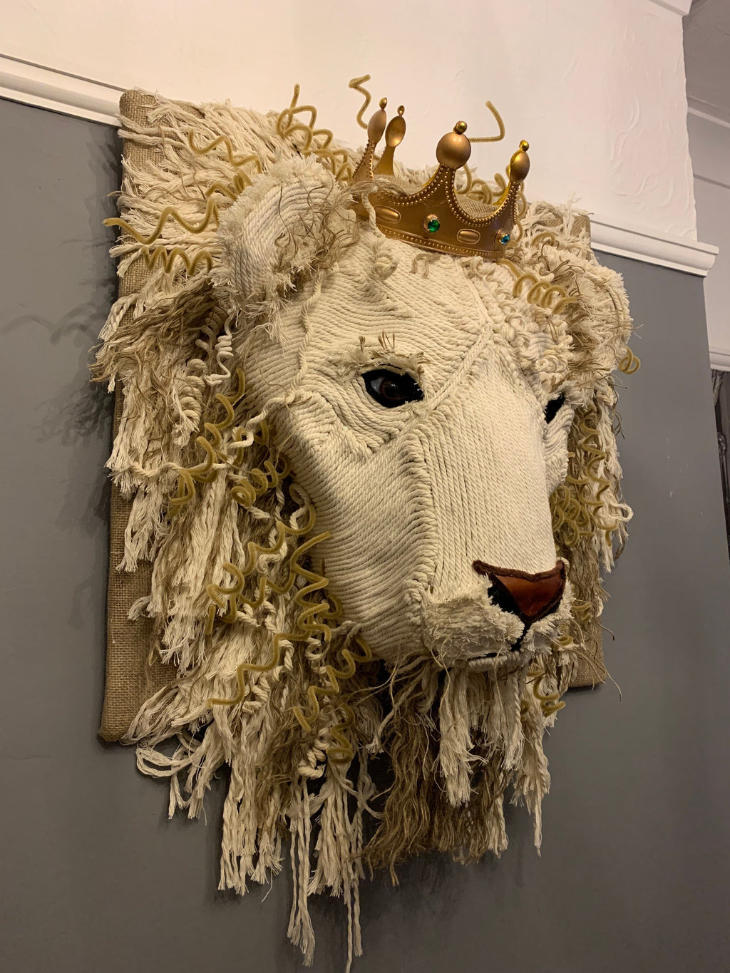 Stunning Macrame Lion Head Wall mount Boho Rustic with a Crown King of the Jungle sSimba